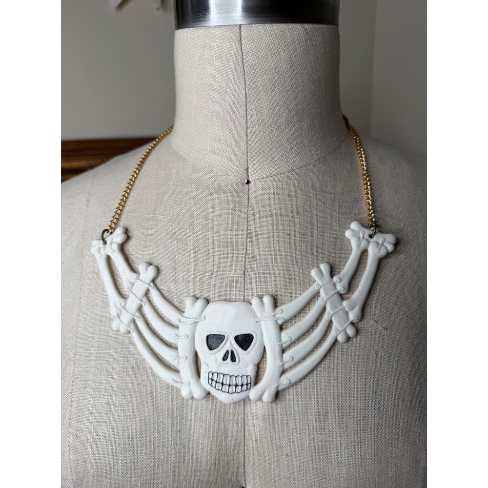 SPEARHEAD IND. Inc. Skull Bone Necklace White Gold 1990 Goth Women's Halloween
